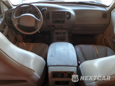 Zdjęcie 8 z 13 samochodu: 2000 FORD EXPEDITION EDDIE BAUER VIN:1FMEU17L7YLB06984 - miniatura