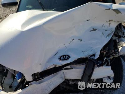 Zdjęcie 12 z 13 samochodu: 2015 KIA SOUL VIN:KNDJN2A24F7157192 - miniatura