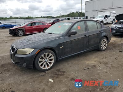 2011 BMW 328 I WBAPH7G58BNM55005 - główne zdjęcie licytacji z USA - miniatura