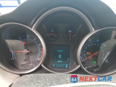 Zdjęcie 9 z 12 samochodu: 2011 CHEVROLET CRUZE LS VIN:1G1PC5SH6B7107918 - miniatura