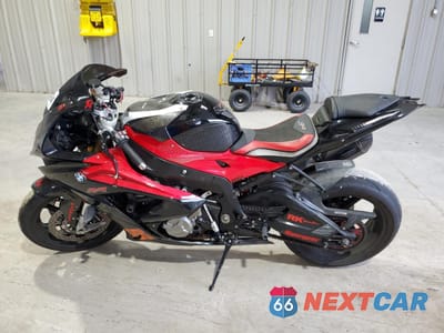 Trzecie zdjęcie samochodu z tyłu: 2016 BMW S 1000 RR VIN:WB10D2107GZ354132 - miniatura