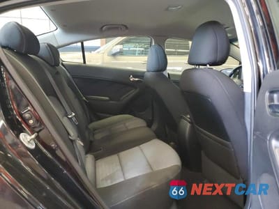 Zdjęcie 10 z 12 samochodu: 2014 KIA FORTE EX VIN:KNAFX4A87E5128292 - miniatura