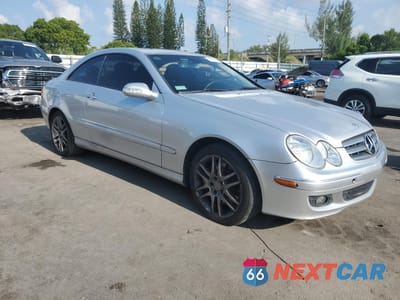 Czwarte zdjęcie samochodu z boku: 2008 MERCEDES-BENZ CLK 350 VIN:WDBTJ56H48F250482 - miniatura