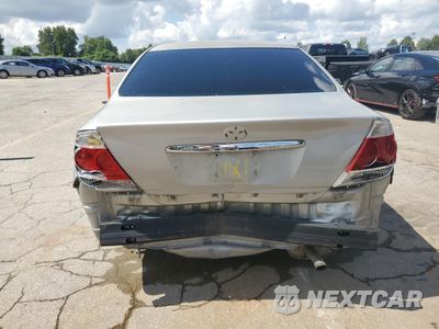 Zdjęcie 6 z 13 samochodu: 2003 TOYOTA CAMRY LE VIN:JTDBE32K330227911 - miniatura
