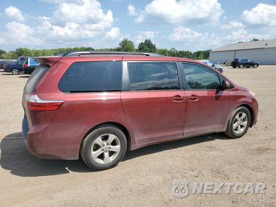 Trzecie zdjęcie samochodu z tyłu: 2017 TOYOTA SIENNA LE VIN:5TDKZ3DC1HS824828 - miniatura
