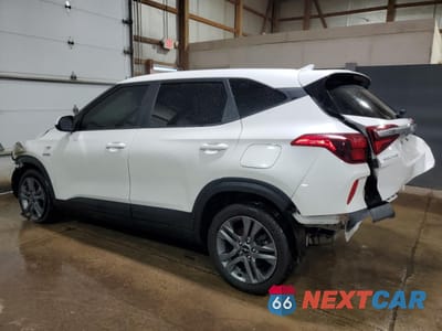 Drugie zdjęcie samochodu z przodu: 2023 KIA SELTOS LX VIN:KNDEPCAAXP7392013 - miniatura