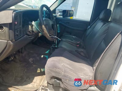 Zdjęcie 7 z 12 samochodu: 2006 CHEVROLET SILVERADO C3500 VIN:1GBJC34U46E274344 - miniatura