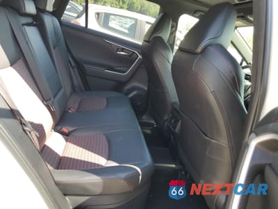 Zdjęcie 11 z 14 samochodu: 2023 TOYOTA RAV4 PRIME XSE VIN:JTMEB3FV2PD126254 - miniatura