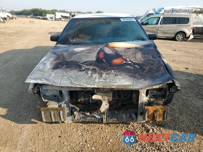 Piąte zdjęcie samochodu w środku: 1989 BUICK REGAL CUSTOM VIN:2G4WB14T2K1481242 - miniatura