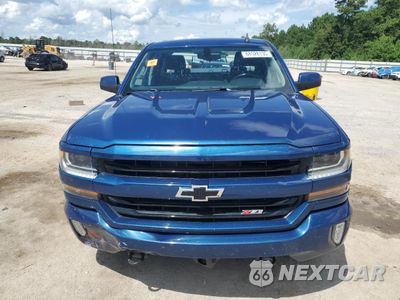 Piąte zdjęcie samochodu w środku: 2018 CHEVROLET SILVERADO K1500 LT VIN:3GCUKREC2JG300493 - miniatura