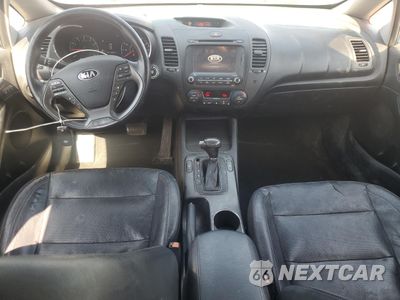 Zdjęcie 8 z 12 samochodu: 2015 KIA FORTE EX VIN:KNAFZ4A87F5355512 - miniatura