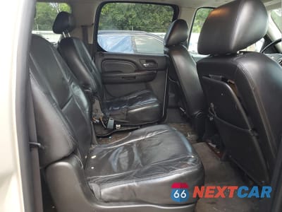 Zdjęcie 11 z 13 samochodu: 2010 CADILLAC ESCALADE ESV PREMIUM VIN:1GYUKJEF4AR163840 - miniatura