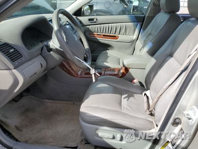 Zdjęcie 7 z 12 samochodu: 2005 TOYOTA CAMRY LE VIN:4T1BE30K55U963341 - miniatura