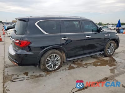Trzecie zdjęcie samochodu z tyłu: 2021 INFINITI QX80 LUXE VIN:JN8AZ2AFXM9719982 - miniatura