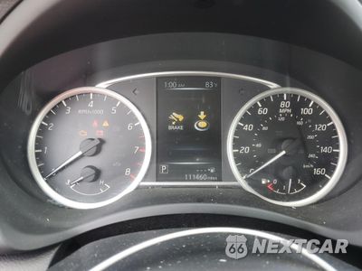Zdjęcie 9 z 12 samochodu: 2016 NISSAN SENTRA S VIN:3N1AB7AP7GY338937 - miniatura