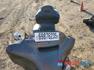 Piąte zdjęcie samochodu w środku: 2018 HARLEY-DAVIDSON FLHTK ULTRA LIMITED VIN:1HD1KED11JB679571 - miniatura