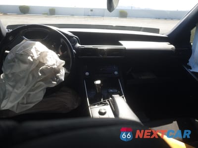 Zdjęcie 8 z 12 samochodu: 2017 LEXUS IS 350 VIN:JTHBE1D22H5031386 - miniatura