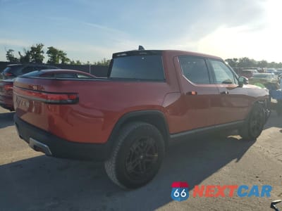 Trzecie zdjęcie samochodu z tyłu: 2022 RIVIAN R1T LAUNCH EDITION VIN:7FCTGAAL5NN003410 - miniatura