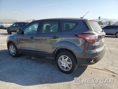 Drugie zdjęcie samochodu z przodu: 2018 FORD ESCAPE S VIN:1FMCU0F70JUC76562 - miniatura