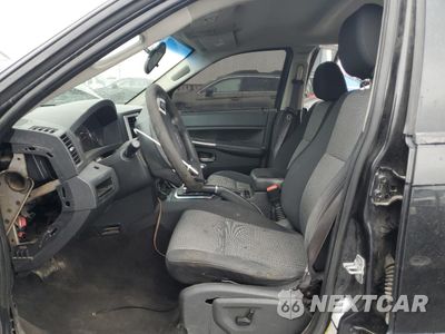 Zdjęcie 7 z 15 samochodu: 2010 JEEP GRAND CHEROKEE LAREDO VIN:1J4PR4GK8AC125048 - miniatura