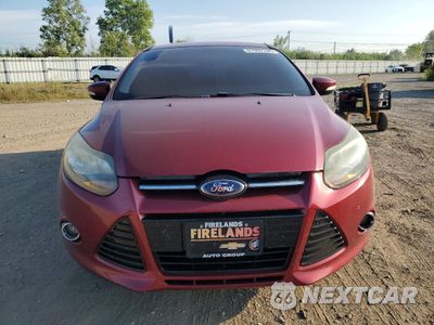 Piąte zdjęcie samochodu w środku: 2014 FORD FOCUS TITANIUM VIN:1FADP3J22EL181712 - miniatura