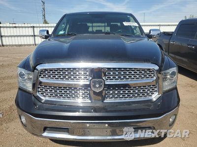 Piąte zdjęcie samochodu w środku: 2017 RAM 1500 LARAMIE VIN:1C6RR7NT7HS587443 - miniatura