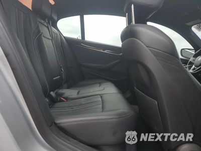 Zdjęcie 10 z 16 samochodu: 2018 BMW 530 XI VIN:WBAJA7C58JWA74556 - miniatura