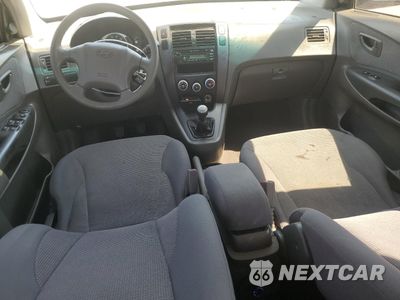 Zdjęcie 8 z 13 samochodu: 2006 HYUNDAI TUCSON GL VIN:KM8JM12B36U298876 - miniatura