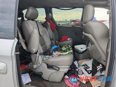 Zdjęcie 11 z 13 samochodu: 2003 CHRYSLER TOWN & COUNTRY LIMITED VIN:2C8GP64L13R377057 - miniatura