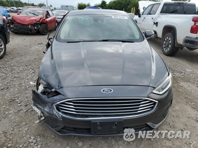 Piąte zdjęcie samochodu w środku: 2019 FORD FUSION SEL VIN:3FA6P0CD8KR265004 - miniatura