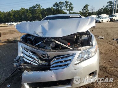 Piąte zdjęcie samochodu w środku: 2011 TOYOTA CAMRY BASE VIN:4T1BF3EK8BU131476 - miniatura