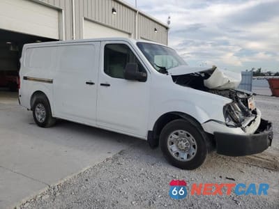 Czwarte zdjęcie samochodu z boku: 2013 NISSAN NV 2500 HD S VIN:1N6BF0KX3DN112105 - miniatura