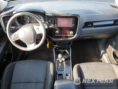 Zdjęcie 8 z 15 samochodu: 2020 MITSUBISHI OUTLANDER ES VIN:JA4AD2A39LZ046188 - miniatura