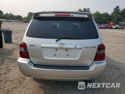 Zdjęcie 6 z 13 samochodu: 2005 TOYOTA HIGHLANDER LIMITED VIN:JTEEP21A350109544 - miniatura