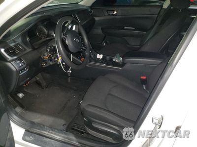 Zdjęcie 7 z 12 samochodu: 2019 KIA OPTIMA LX VIN:5XXGT4L30KG357795 - miniatura