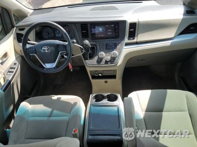 Zdjęcie 8 z 16 samochodu: 2017 TOYOTA SIENNA LE VIN:5TDKZ3DC1HS824828 - miniatura
