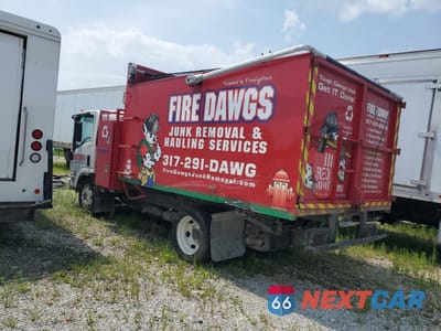 Drugie zdjęcie samochodu z przodu: 2021 ISUZU NPR HD - TRUCKS PACKER GARBAGE TRUCK VIN:54DC4W1D9MS206459 - miniatura