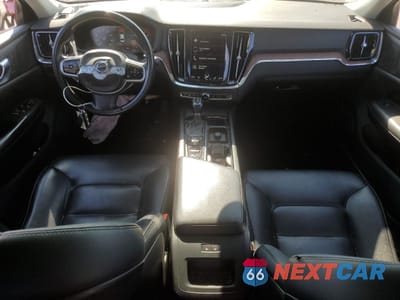 Zdjęcie 8 z 12 samochodu: 2019 VOLVO S60 T6 MOMENTUM VIN:7JRA22TK6KG002774 - miniatura