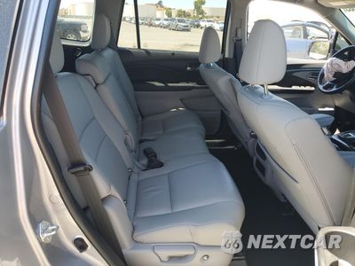 Zdjęcie 11 z 15 samochodu: 2021 HONDA PILOT SE VIN:5FNYF5H29MB018654 - miniatura