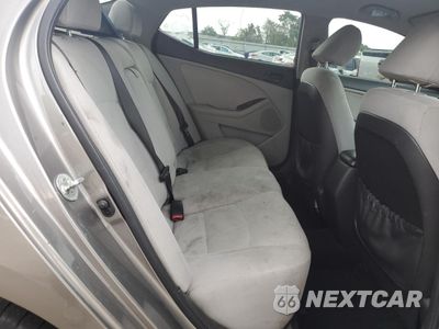 Zdjęcie 10 z 13 samochodu: 2015 KIA OPTIMA LX VIN:5XXGM4A79FG361126 - miniatura