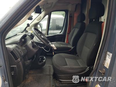 Zdjęcie 7 z 13 samochodu: 2020 RAM PROMASTER VIN:3C6URVJG6LE136104 - miniatura