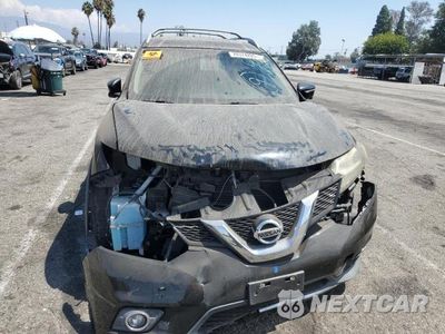 Piąte zdjęcie samochodu w środku: 2015 NISSAN ROGUE S VIN:5N1AT2MT2FC766097 - miniatura