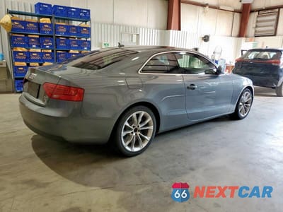 Trzecie zdjęcie samochodu z tyłu: 2013 AUDI A5 PREMIUM PLUS VIN:WAULFAFR9DA000566 - miniatura