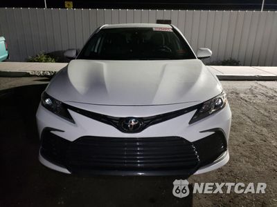 Piąte zdjęcie samochodu w środku: 2024 TOYOTA CAMRY LE VIN:4T1C11AK0RU884085 - miniatura