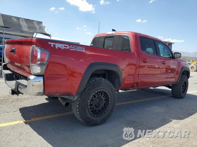 Trzecie zdjęcie samochodu z tyłu: 2023 TOYOTA TACOMA DOUBLE CAB VIN:3TMDZ5BN7PM143354 - miniatura