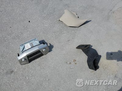 Zdjęcie 13 z 14 samochodu: 2006 LEXUS RX 330 VIN:2T2HA31U96C106525 - miniatura