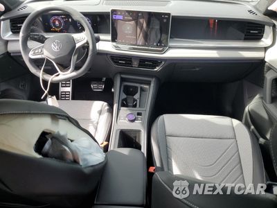 Zdjęcie 8 z 15 samochodu: 2025 VOLKSWAGEN TIGUAN SE R-LINE BLACK VIN:3VVGR7RM7SM023408 - miniatura