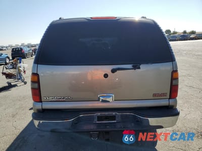 Zdjęcie 6 z 13 samochodu: 2003 GMC YUKON XL K2500 VIN:3GKGK26G83G153111 - miniatura