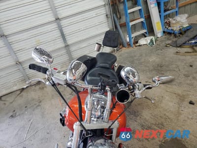Piąte zdjęcie samochodu w środku: 2006 HONDA VTX1300 C VIN:1HFSC55026A214910 - miniatura