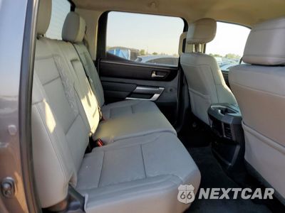 Zdjęcie 10 z 14 samochodu: 2024 TOYOTA TUNDRA CREWMAX SR VIN:5TFLA5DB8RX131104 - miniatura